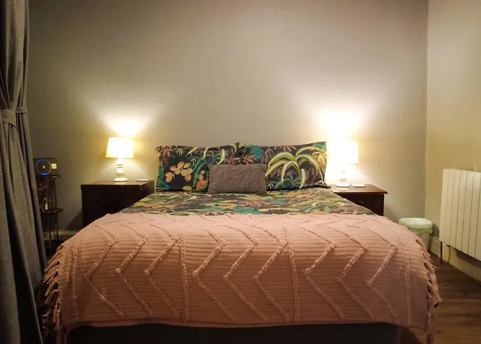 Apartment 1 Bedrooms Flat In Haymarket, Heart Of Flat Sleeps 4 ,