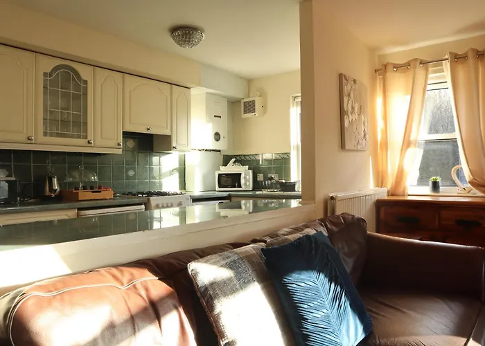 3 Bedrooms Flat In Old Town Sleeps 6 * אדינבורו