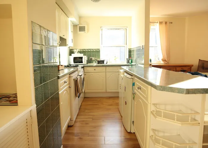 3 Bedrooms Flat In Old Town Sleeps 6