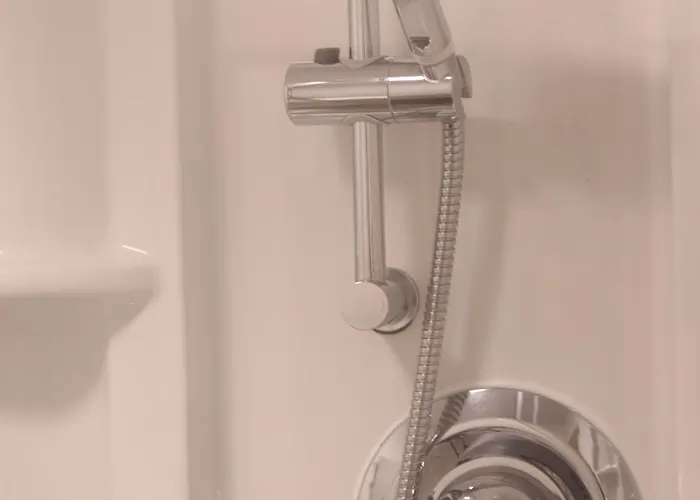 3 Bedrooms Flat In Old Town Sleeps 6 דירה אדינבורו