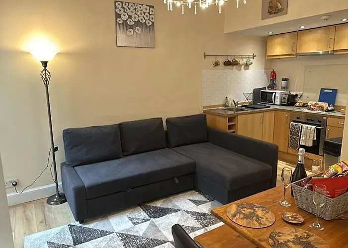 Flat In Old Town Edinburgh