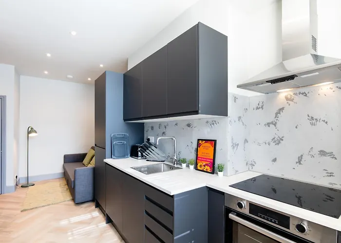 1-Bed Apartment-Free Parking - By Holiday Homes