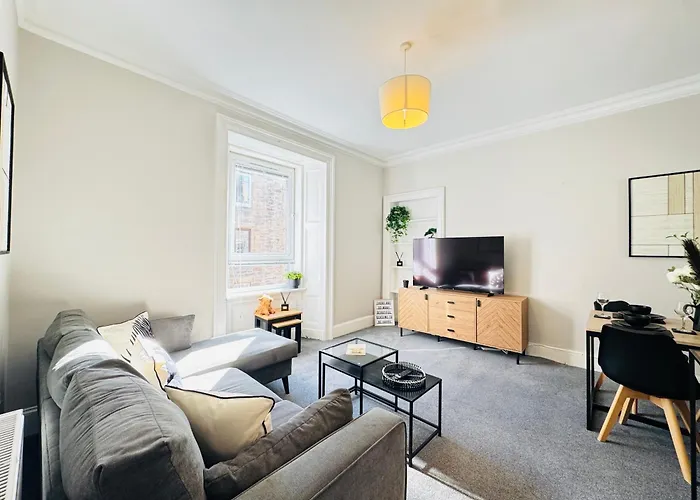 Elegant Centre *