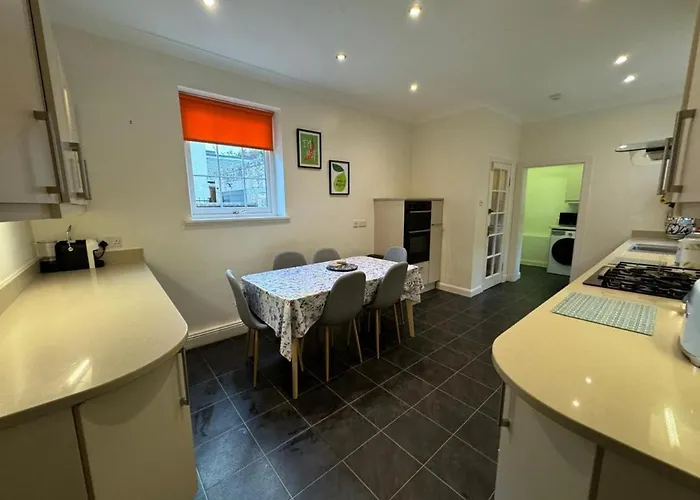 Villa Amulree, Edinburgh