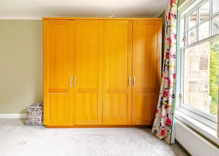 Amulree, Villa Edinburgh