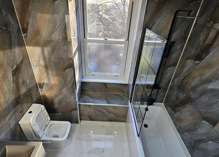 Central Hotel Edinburgh 4*
