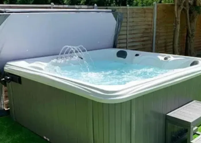 Amulree, Villa Edinburgh