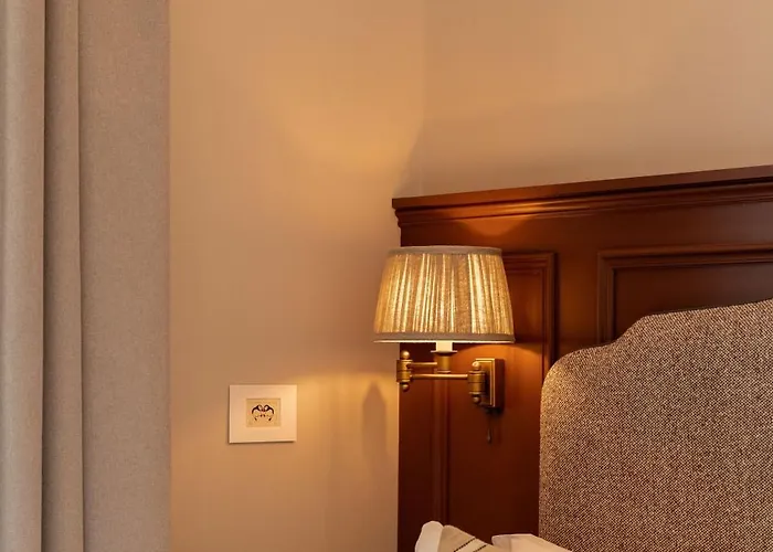 Hotel Moment George Iv Bridge
