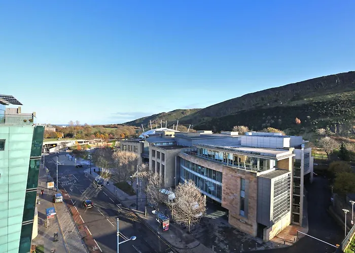 Appartamento 2-bedroom With Free Parking And Stunning Views