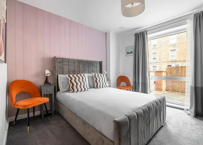 Beautiful Meadowbank With On-street Parking * Εδιμβούργο