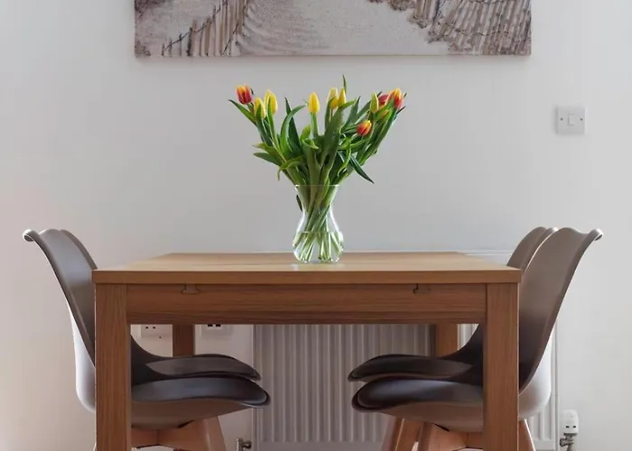 Beautiful Meadowbank With On-street Parking Апартаменты *