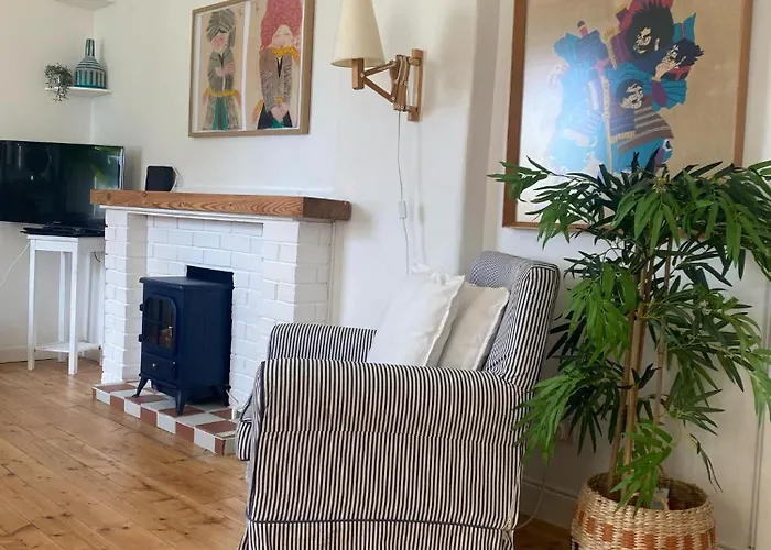 2 Bed With Garden Near Centre & Beach, Free Parking אדינבורו