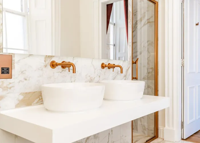Dragon Luxury At 9 Albyn Place Апартаменты *