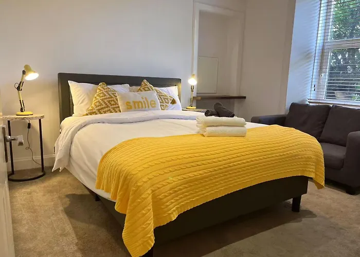 Lovely Two Bedrooms *