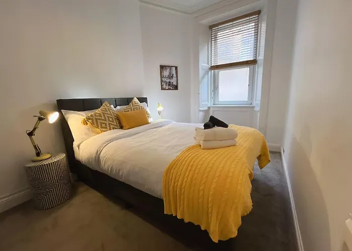 Apartment Lovely Two Bedrooms