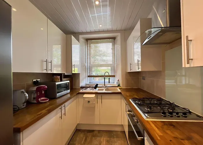 Lovely Two Bedrooms Edinburgh