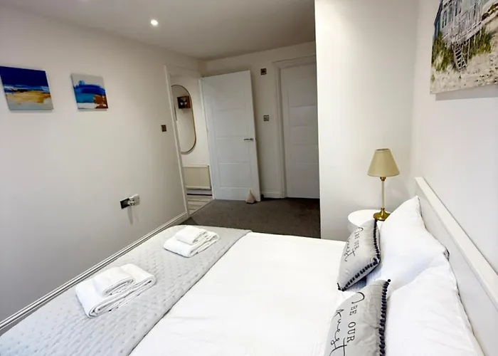 The Shore 2 Bedroom אדינבורו