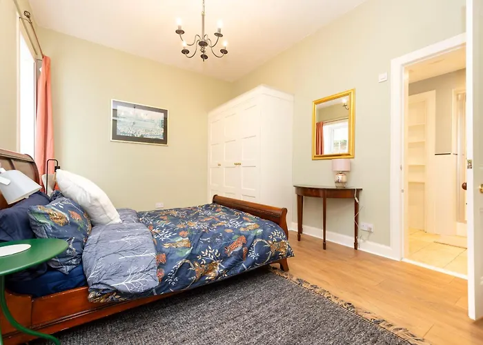 Stylish 1-bedroom * Edinburgh
