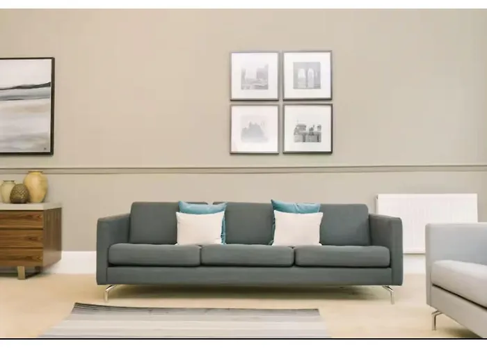 Joivy Elegant New Town Flat Near Princes Street * Edinburgh
