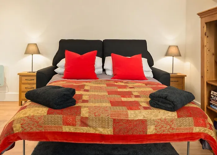 Heart Of Edinburgh's Historic Old Town - Blair Street - Sleeps 6 Lägenhet *