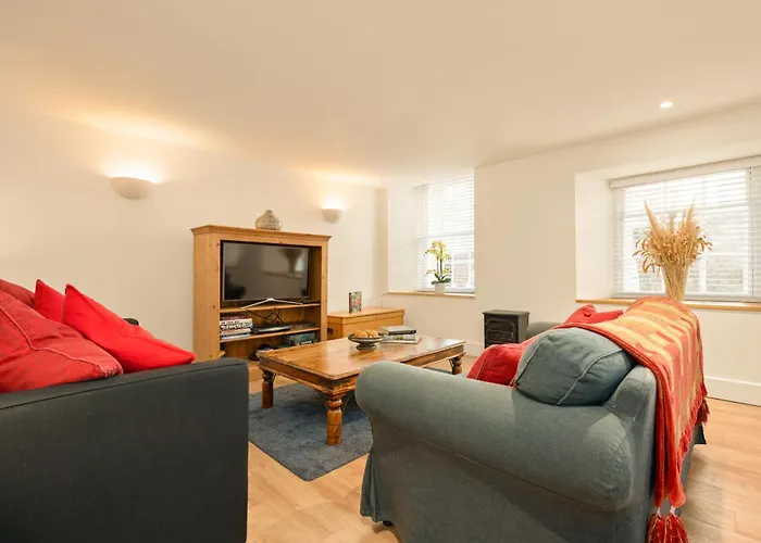 Heart Of Edinburgh's Historic Old Town - Blair Street - Sleeps 6