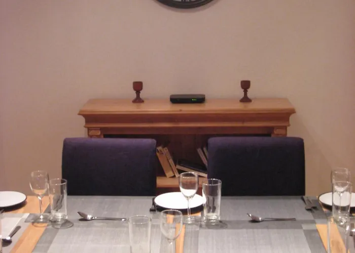Heart Of Edinburgh's Historic Old Town - Blair Street - Sleeps 6 Lägenhet