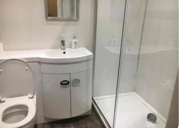 3 Bed - Pet Friendly & Parking * Edinburgh