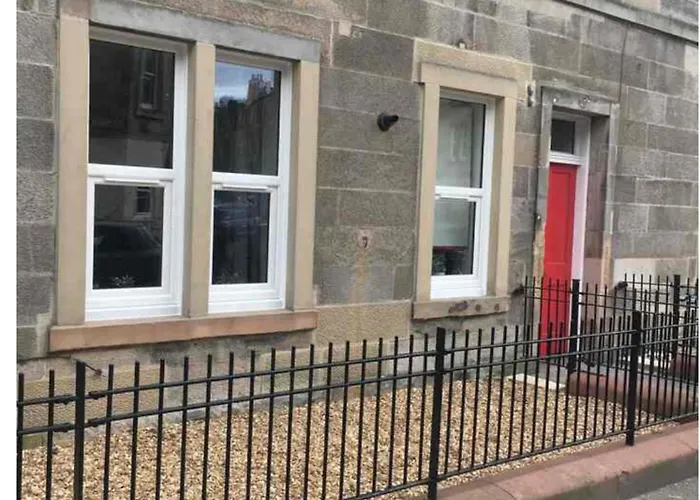 Lejlighed 3 Bed - Pet Friendly & Parking *