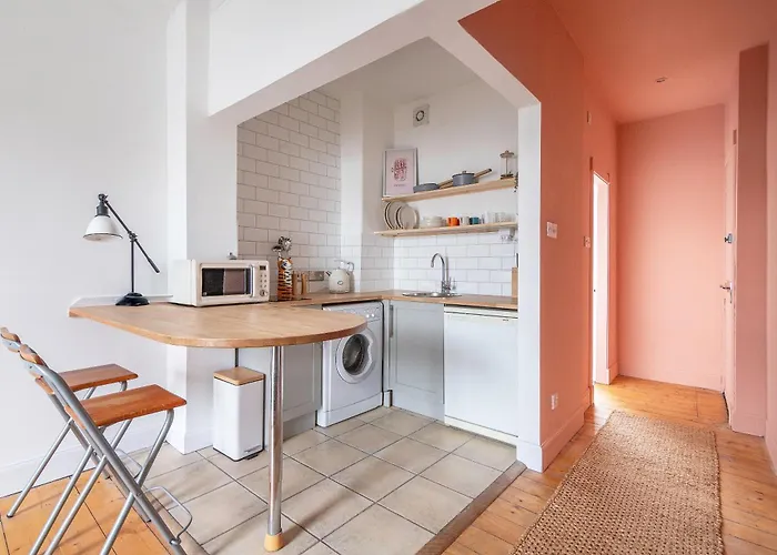 Appartement Stylish Near