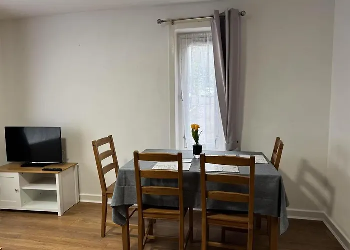 Royal Mile Escape-free Parking אדינבורו