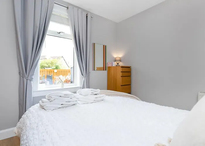 Apartment Crewe - Stylish 2 Bedroom Apt, Garden, Free Parking, Edin *