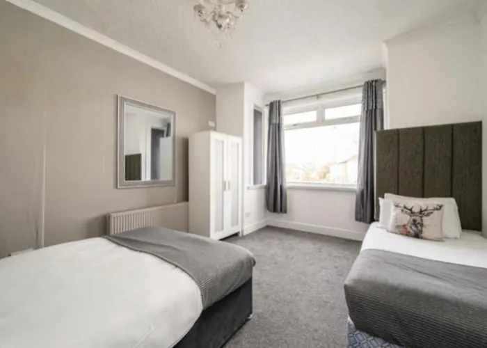 Christiemiller Avenue * 爱丁堡