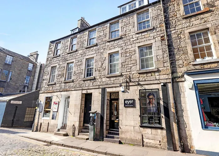 Apartment Joivy Gorgeous 2-bed Flat Near Castle