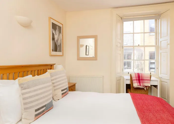 Joivy Gorgeous 2-bed Flat Near Castle