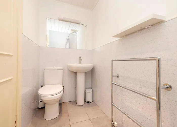 Joivy Gorgeous 2-bed Flat Near Castle * Edinburgh