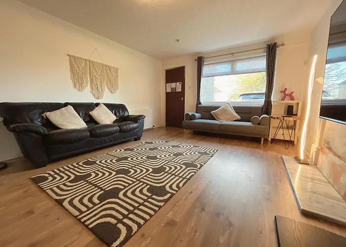 Appartamento Cozy 2 Bedrooms With Private Parking Space And Garden Edimburgo