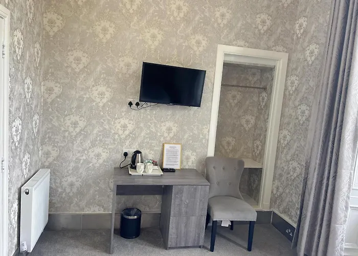 Alexander Πανσιόν