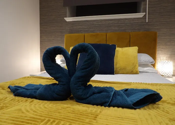 Montgomery Lovely 3 Bedroom With Private Garden In Centre * إدنبرة