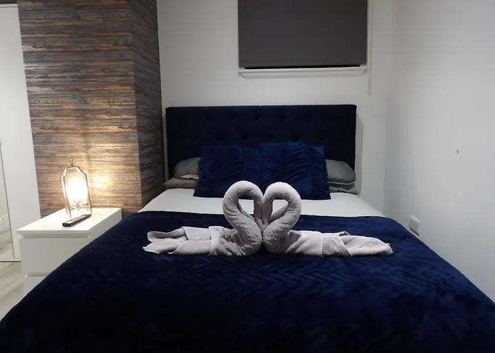 Apartment Montgomery Lovely 3 Bedroom With Private Garden In Centre *