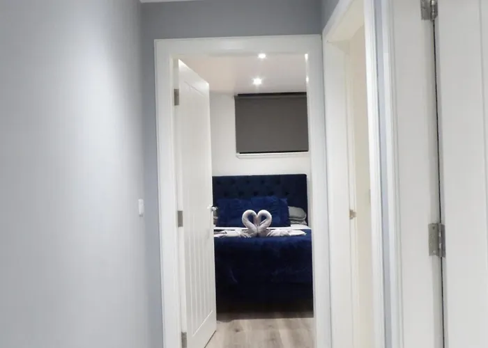 Apartment Montgomery Lovely 3 Bedroom With Private Garden In Centre *