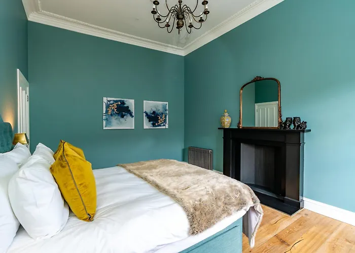 Dragon Luxury At 9 Albyn Place Апартаменты *