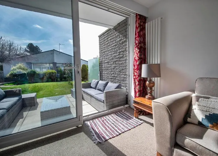 Beautiful Attractive House Free Parking Near Airport Vakantiehuis Edinburgh