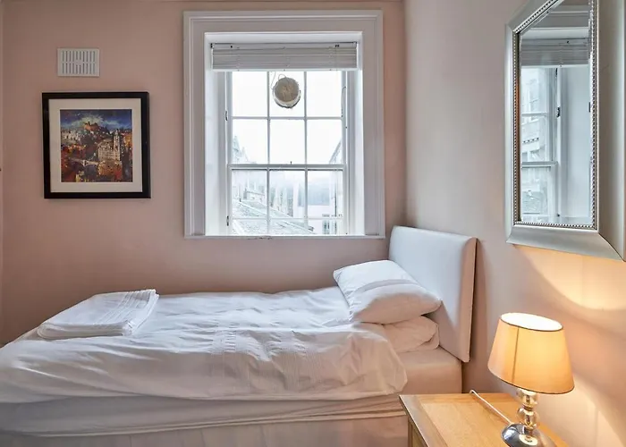 3 Bedroom - Historic Old Town * إدنبرة