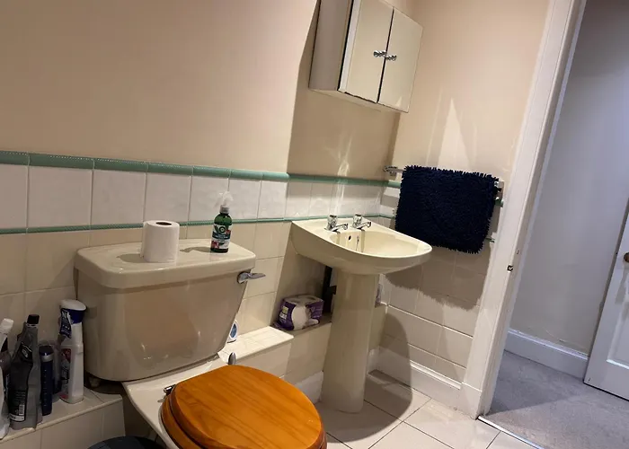 In Excellent Centre Location Lejlighed *