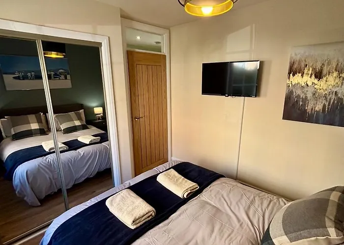 The Wheel House - Private Front Door And Free Parking Apartment Edinburgh
