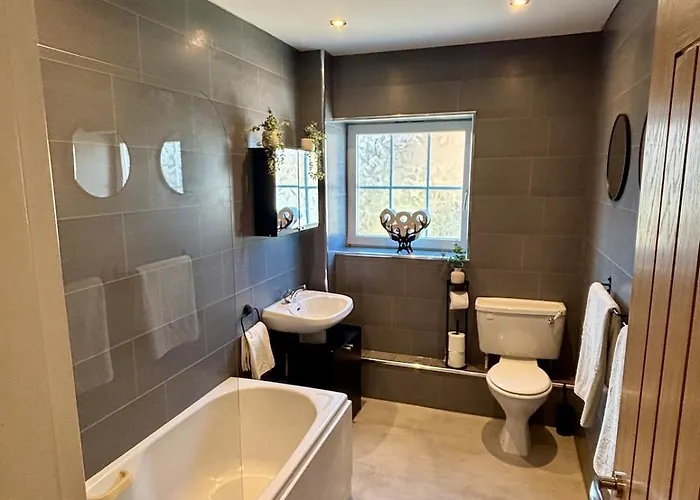 Apartment The Wheel House - Private Front Door And Free Parking