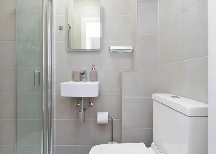 דירה Lovely Haymarket - אדינבורו