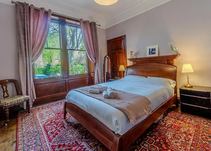 Lejlighed Victorian Charm - Lush Garden, Shops And Parking Edinburgh