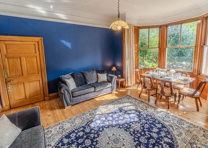 Victorian Charm - Lush Garden, Shops And Parking Edinburgh