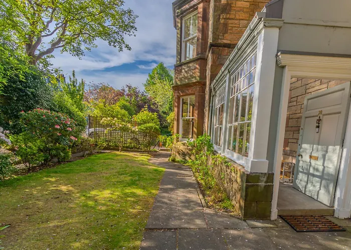 Lejlighed Victorian Charm - Lush Garden, Shops And Parking